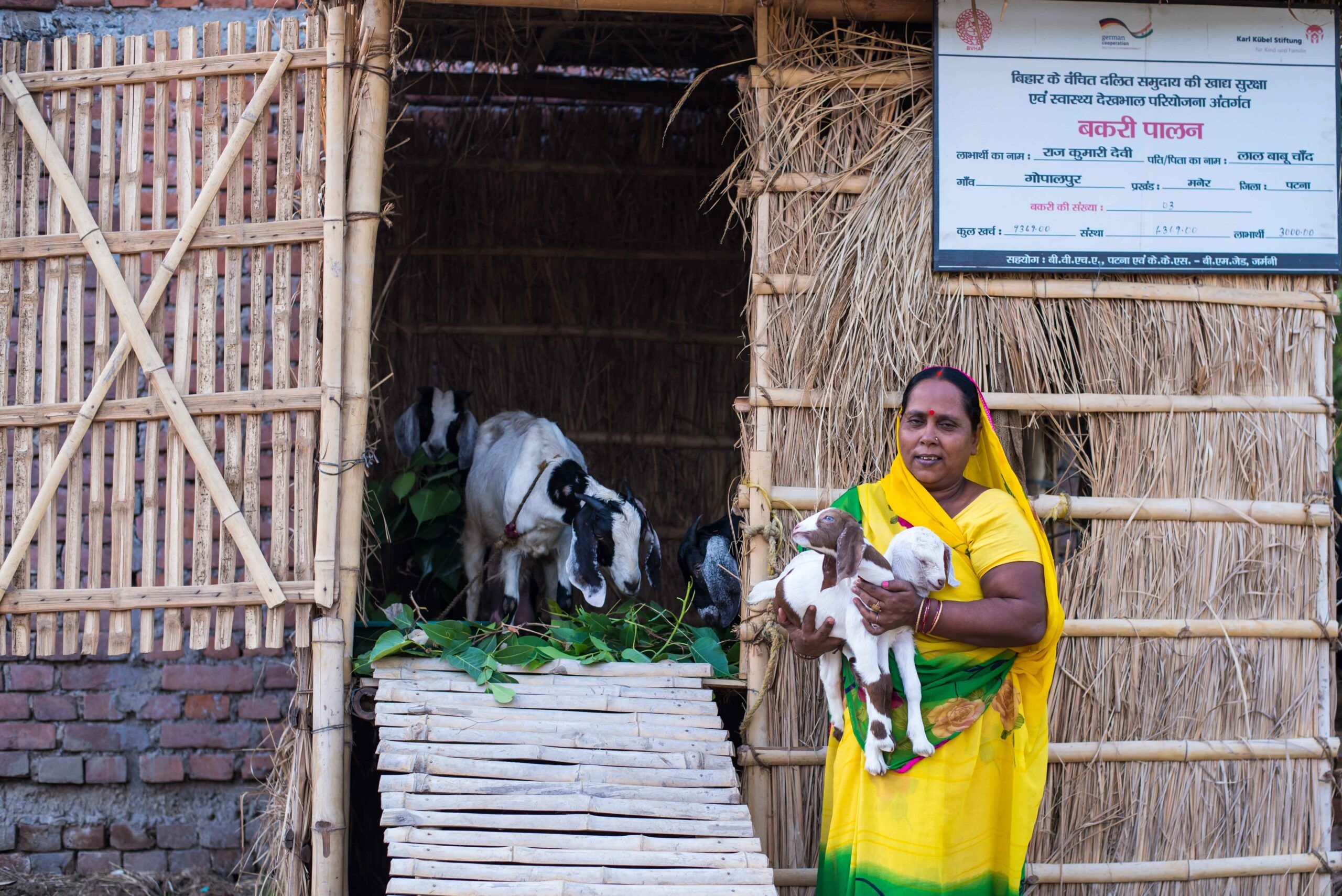 Diese Frau wird durch Kleinkredite der Karl-Kübel-Stiftung unterstützt.