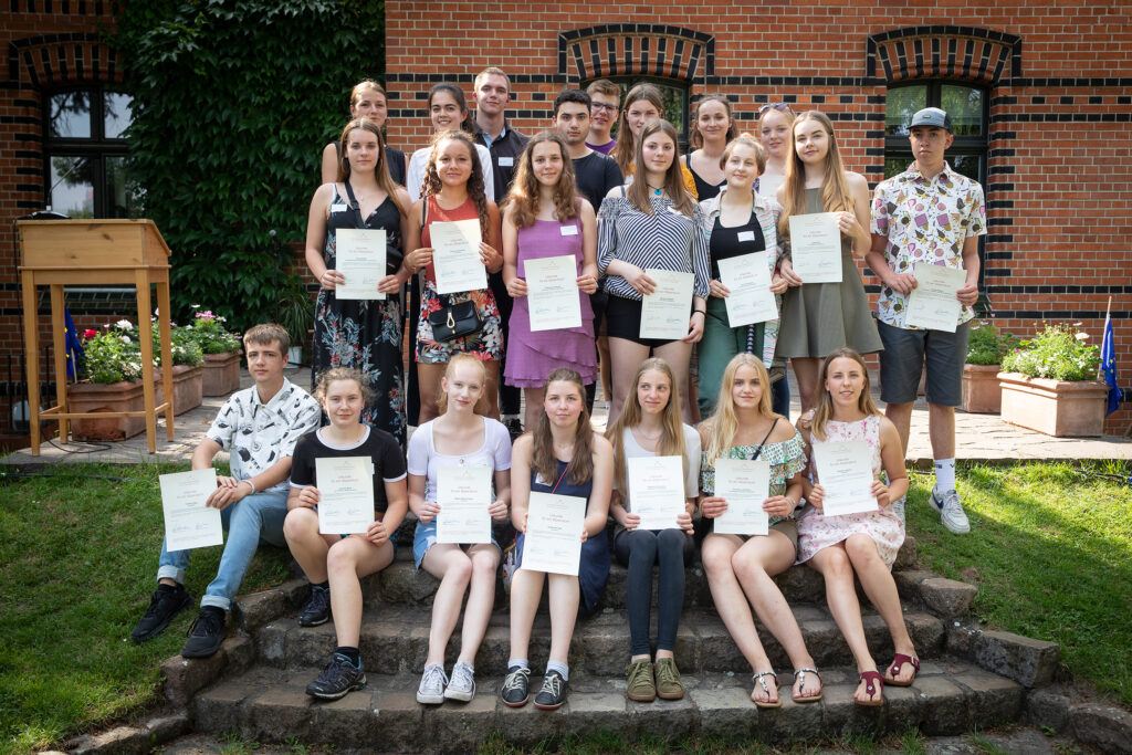 Stipendiaten 2019 vor dem Haus der Stiftung in Berlin Kreuzberg