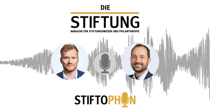 Im Gespräch mit Prof. Christian Reuter von der TU Darmstadt. Fotos: DIE STIFTUNG/ PEASEC/ TU Darmstadt